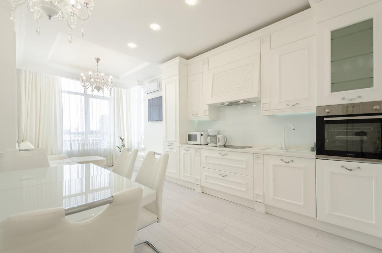 Petrovdom Apartments 10-353 In Rc Central Park, 7 John Mccain Street Kiev Exterior foto